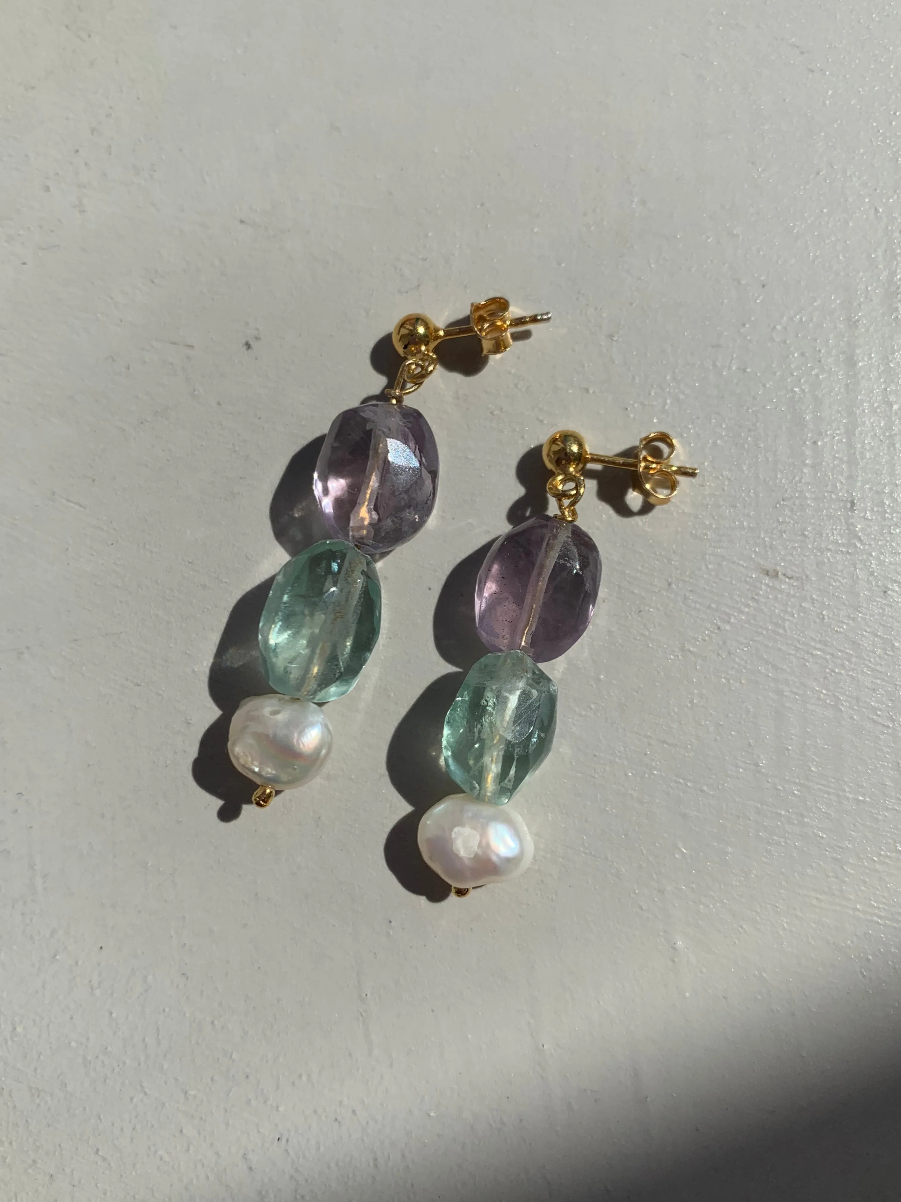 AURA PEARL GOLD 18K BALL EARRING