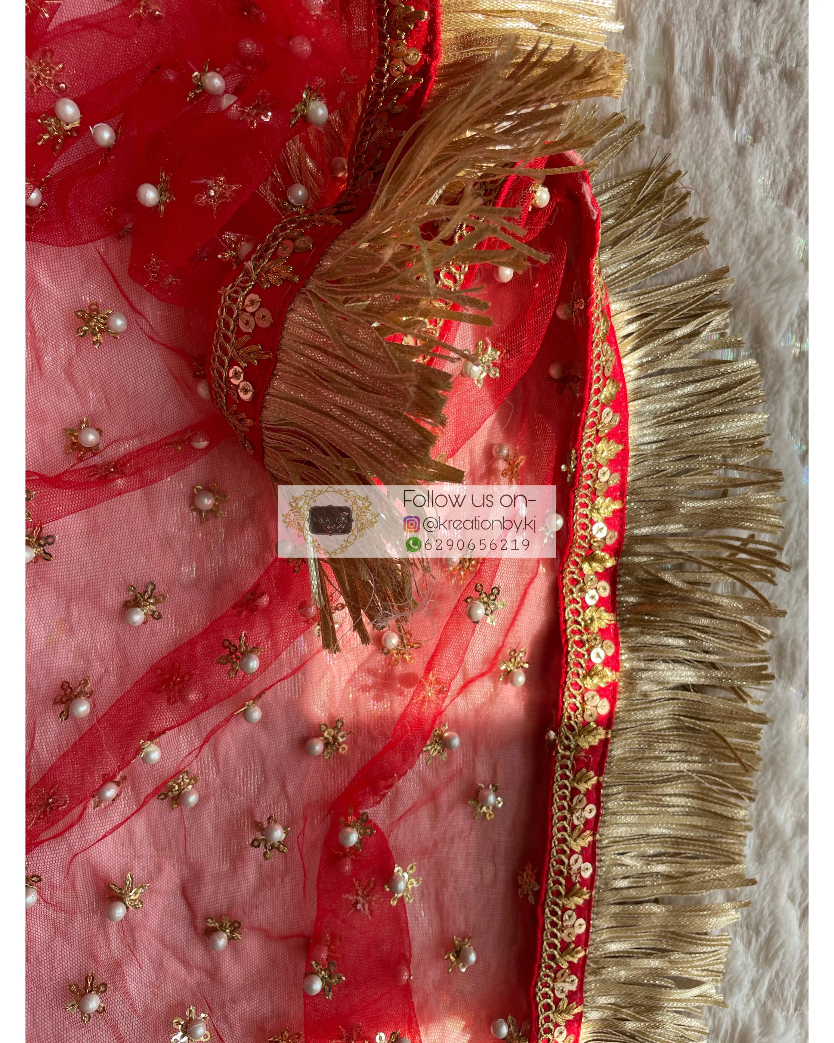 Banno Red Bridal Veil