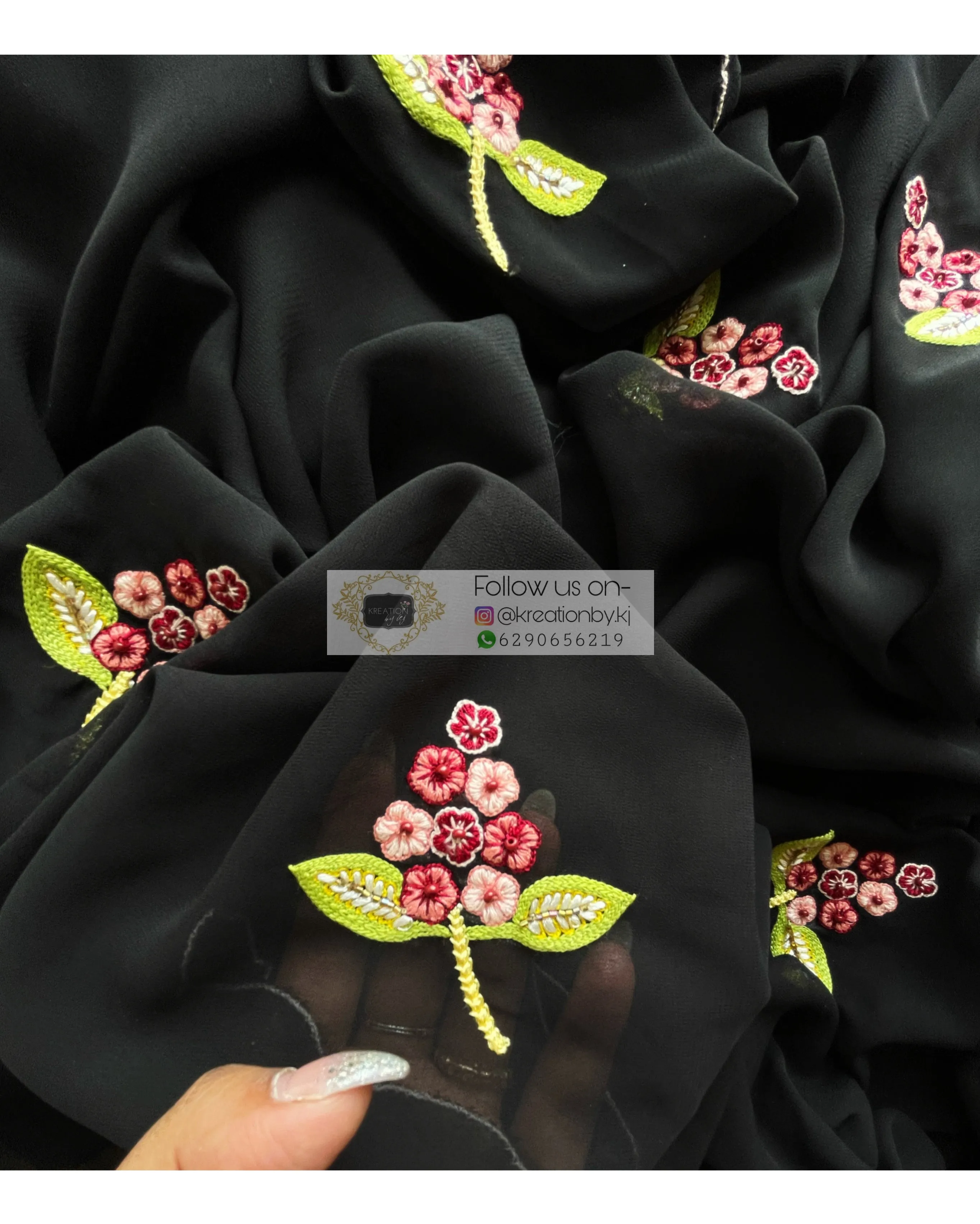 Black Daisies on My Mind Saree