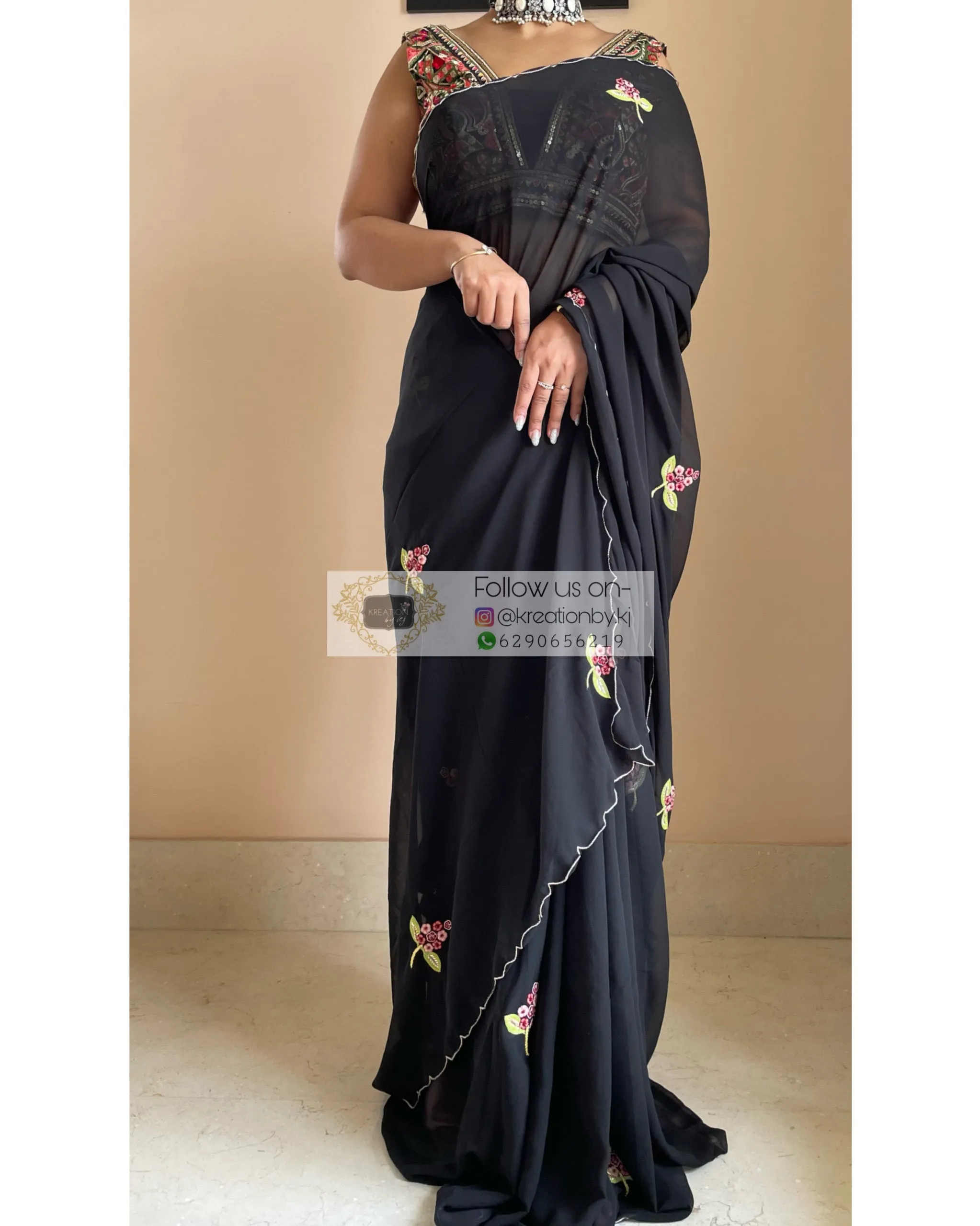 Black Daisies on My Mind Saree