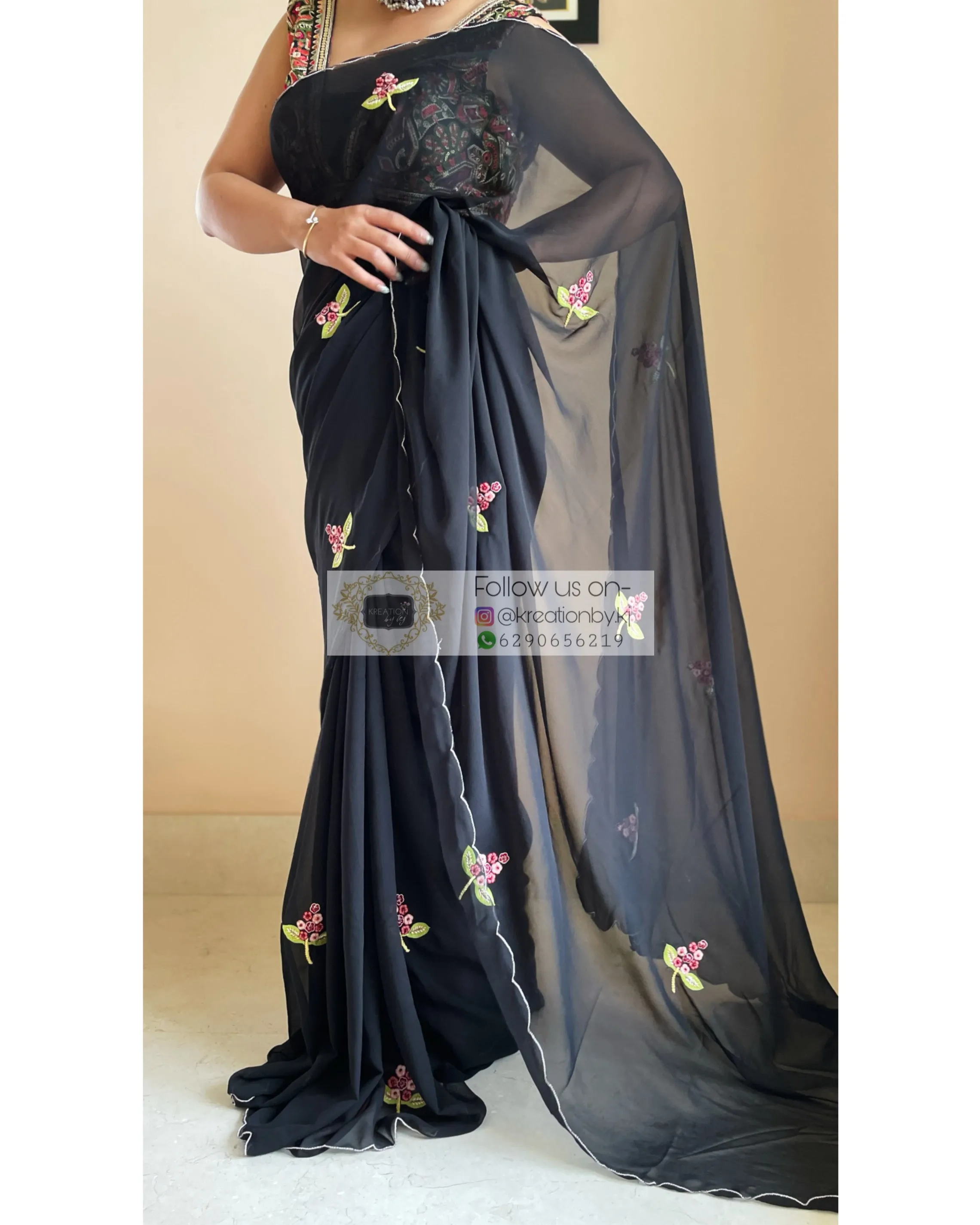 Black Daisies on My Mind Saree