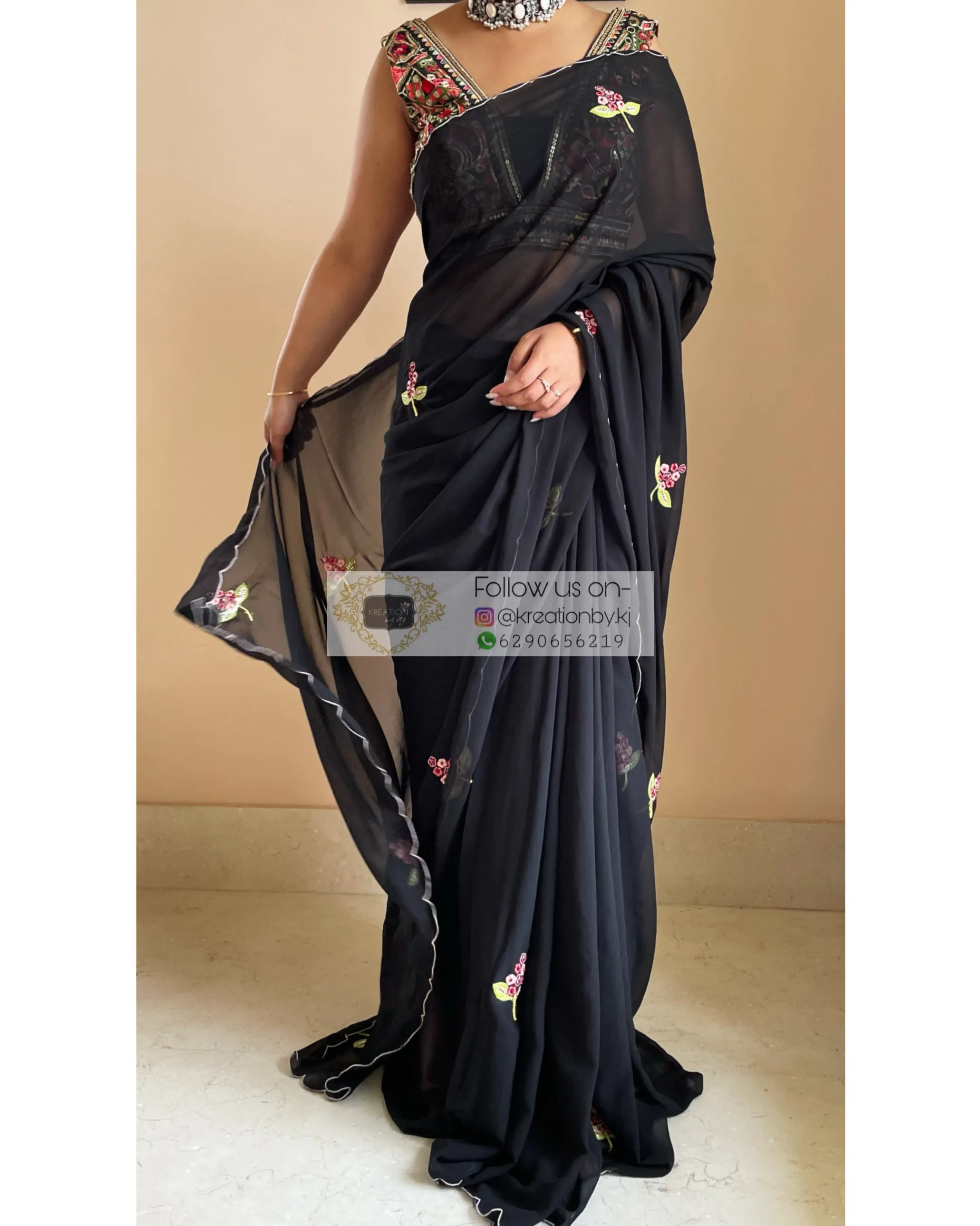 Black Daisies on My Mind Saree