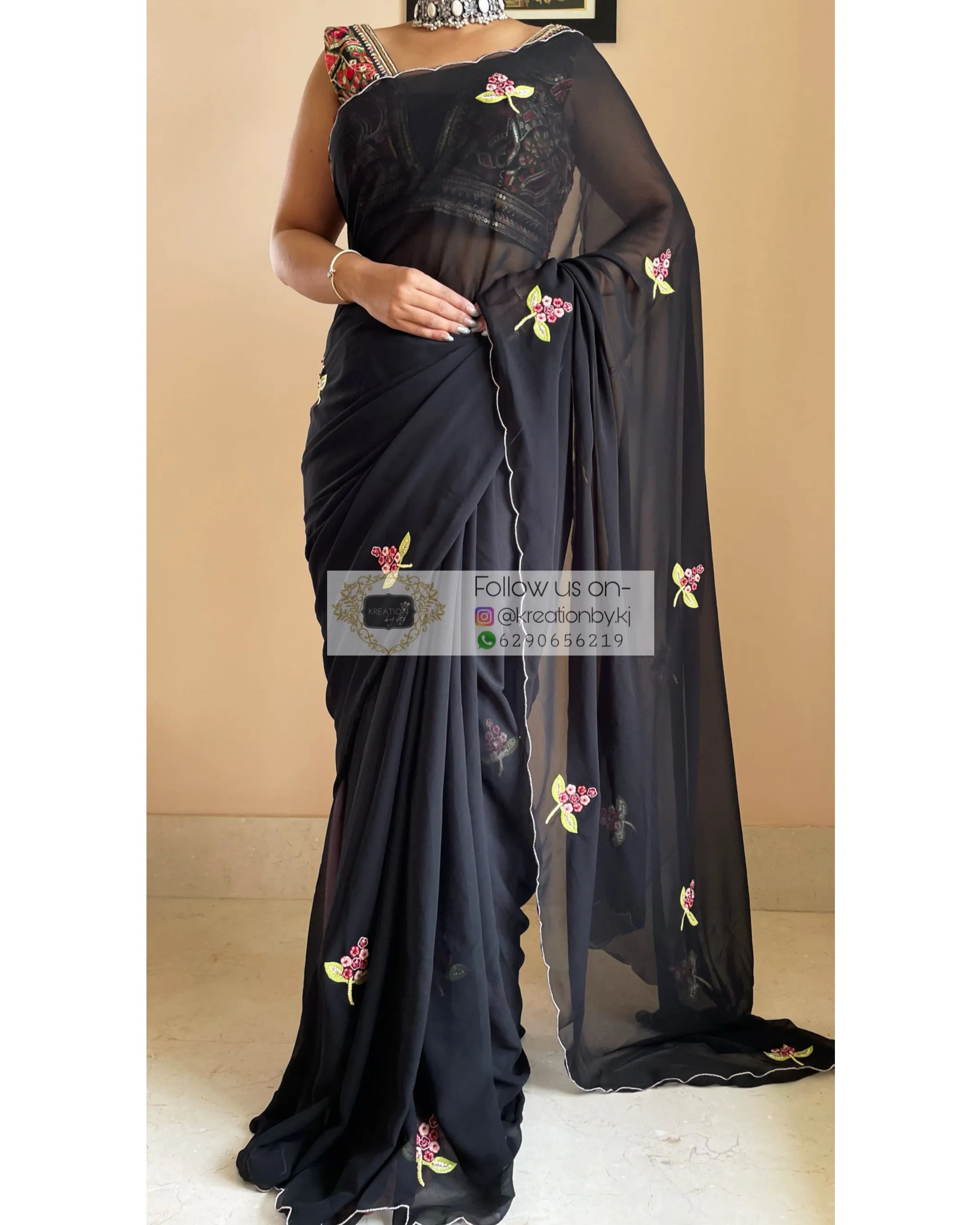 Black Daisies on My Mind Saree