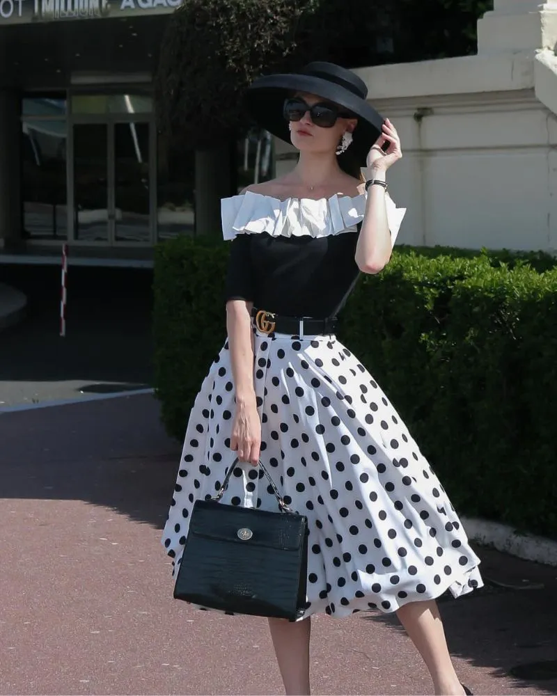 Fans Look of Polka Dots Swing Skirt with Belt Elastic High Waist Buttons Decorated Skirt