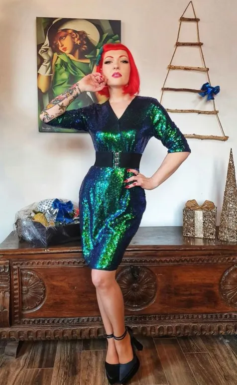 Fans Look of Vintage Sequins Bodycon Dress 3/4 Sleeve V-Neck Hips-wrapped Dress