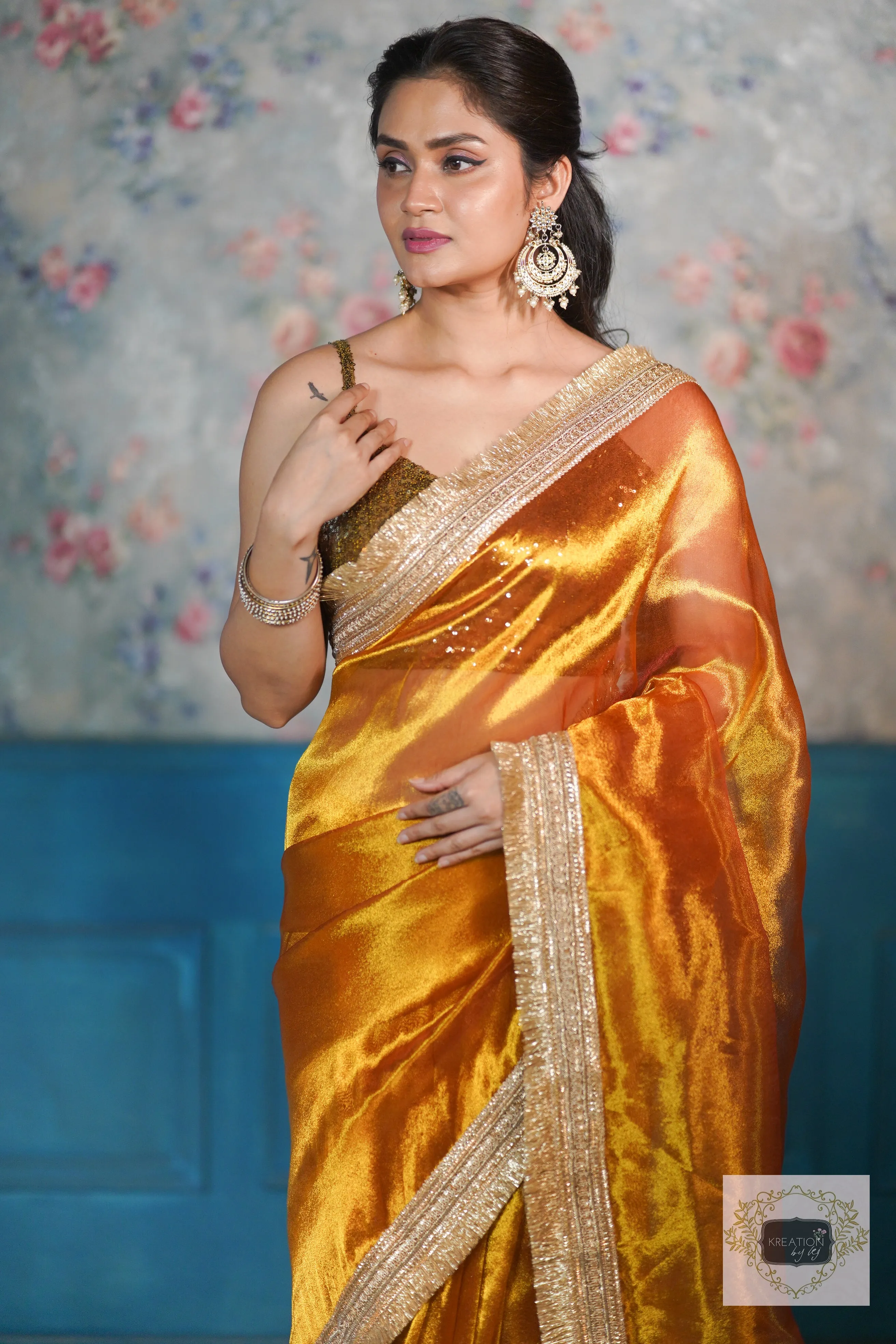 Elegant Banno Saree with Fiery Gold Zari on Tissue Fabric