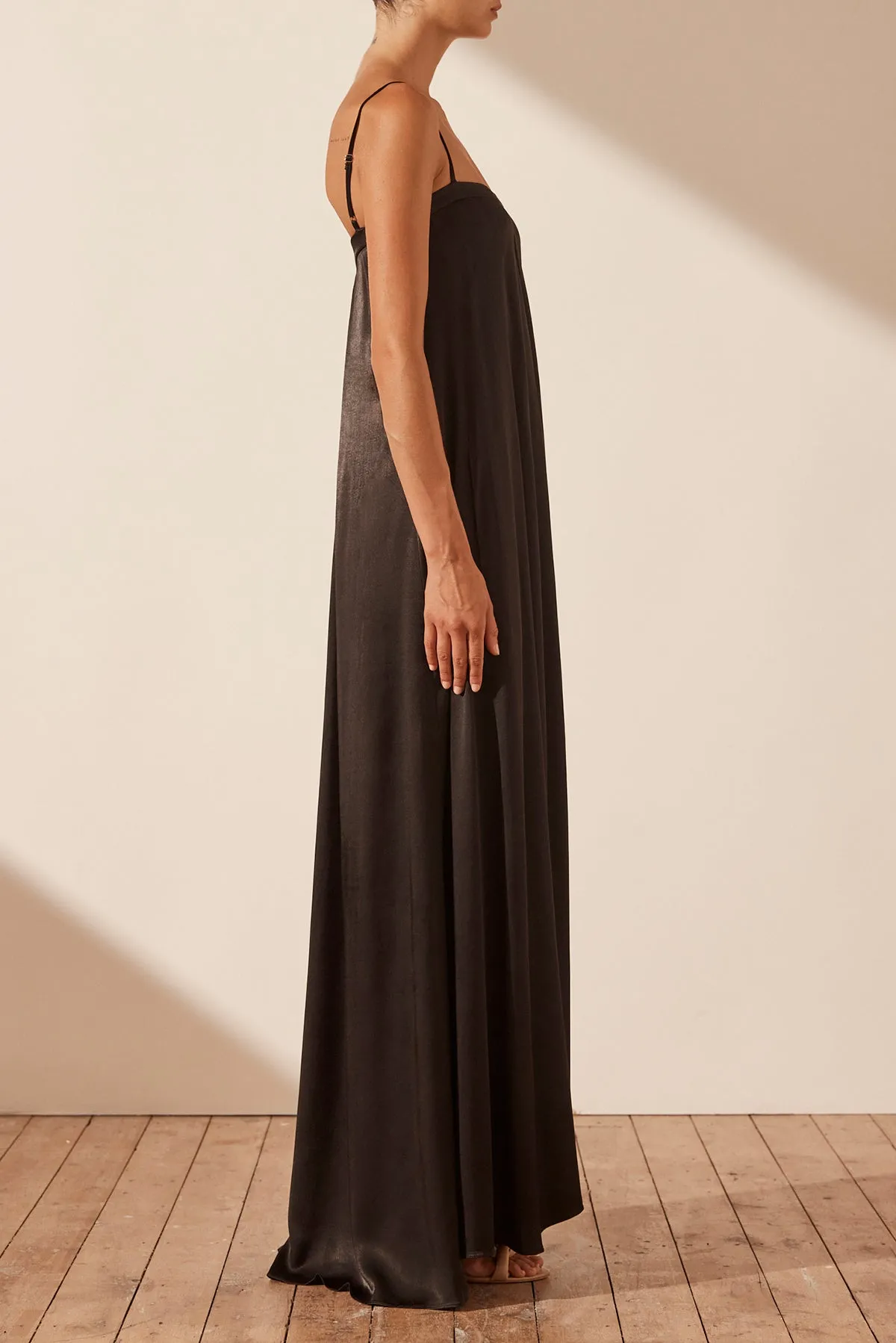 LA LUNE COLUMN MAXI DRESS - BLACK