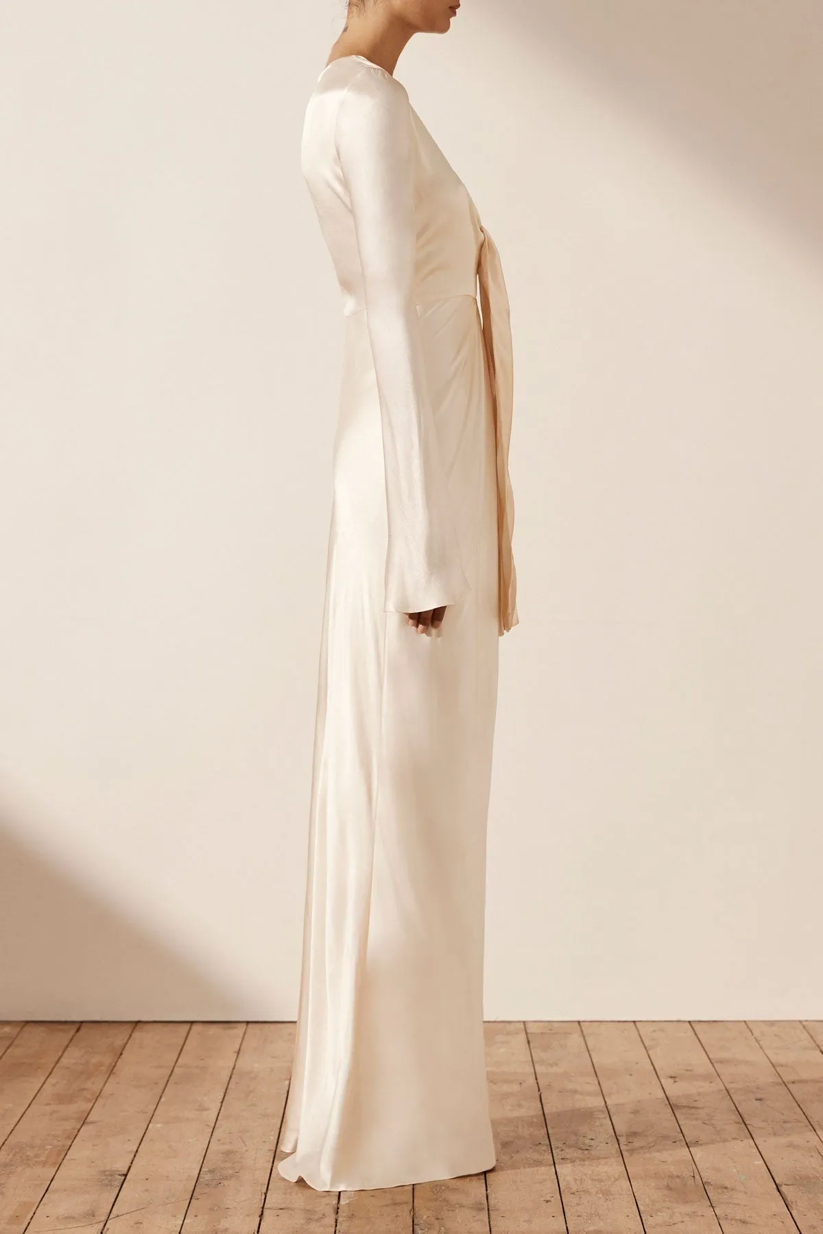 LA LUNE PLUNGED TIE FRONT MAXI DRESS - CREAM