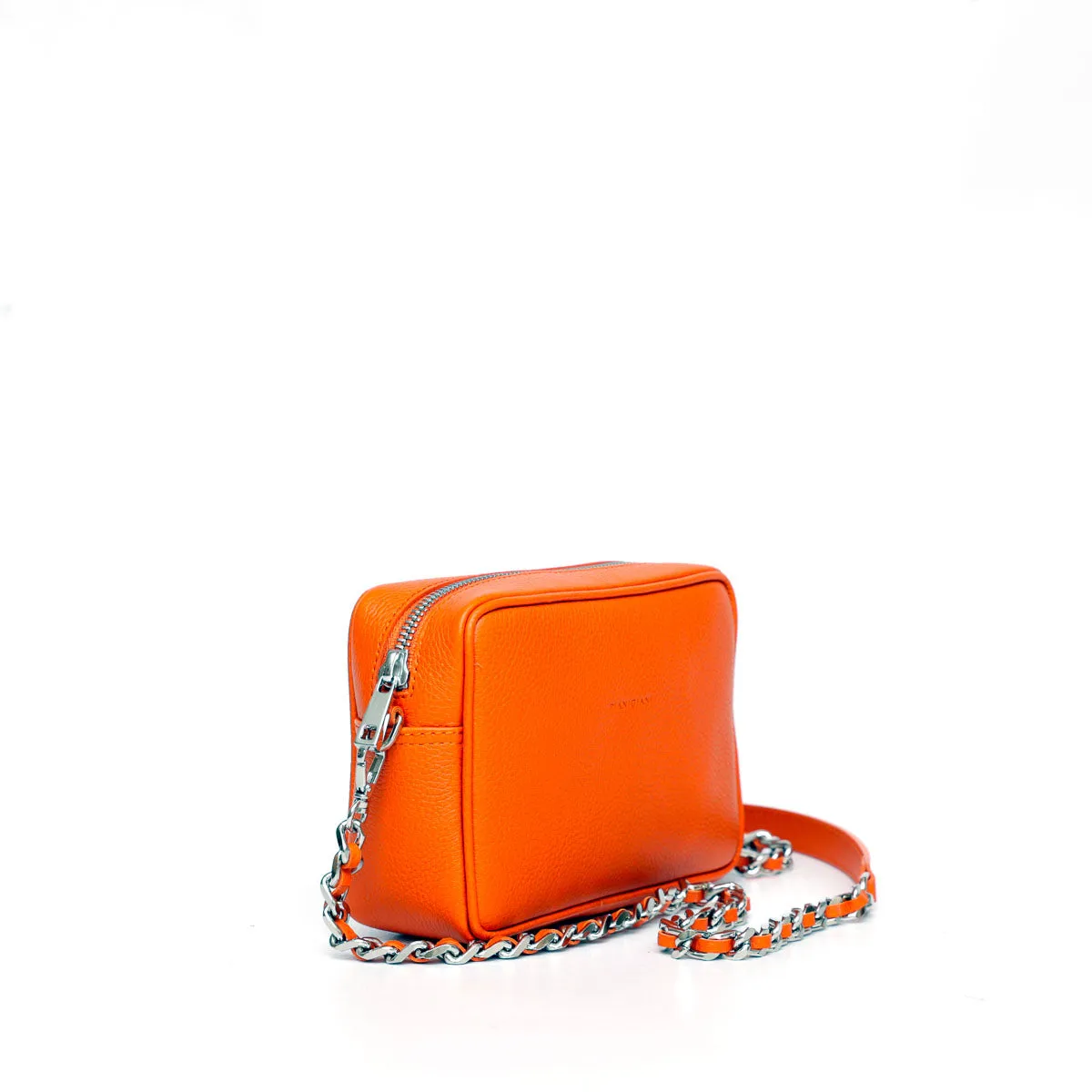 Miss S in Pelle Arancio