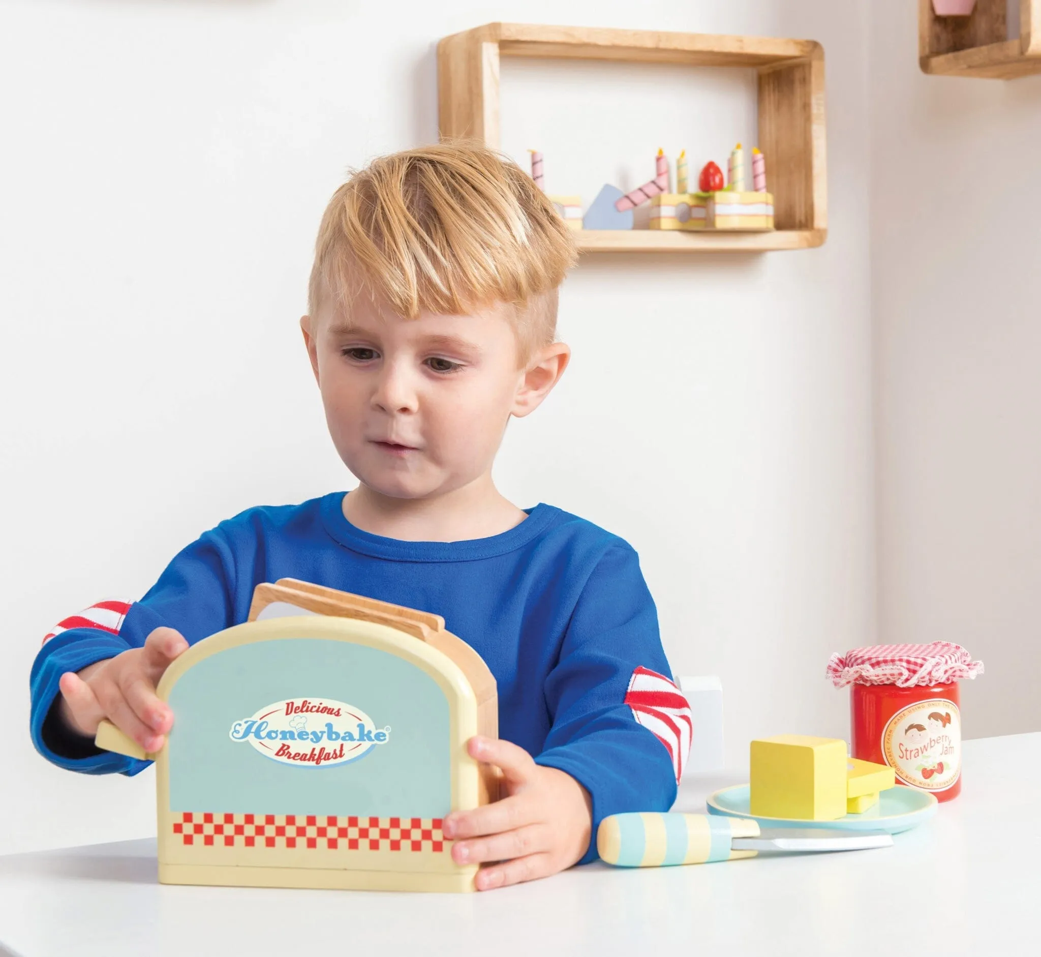 Pop-up Toaster and Breakfast Set