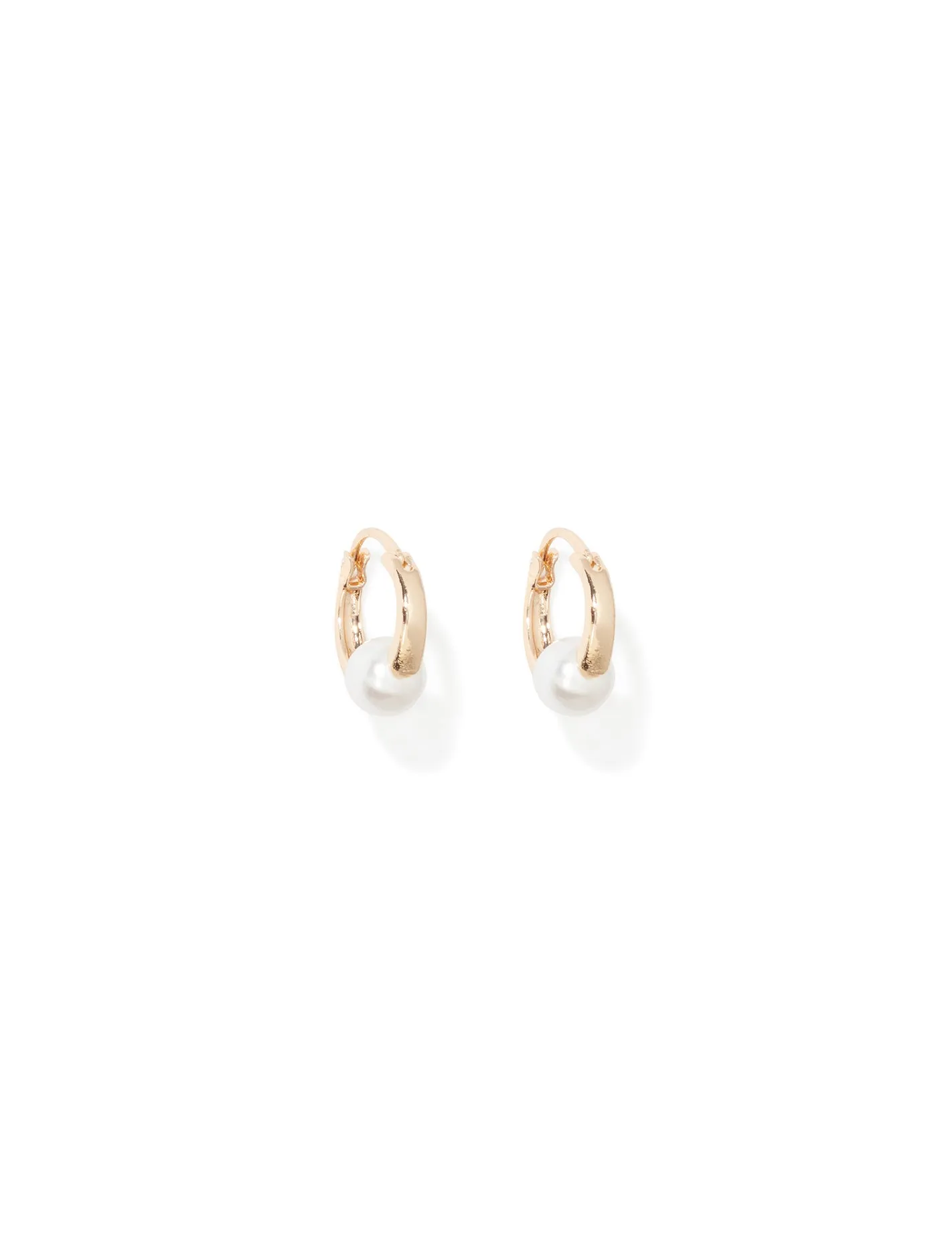 Priya Pearl Hoop Earrings