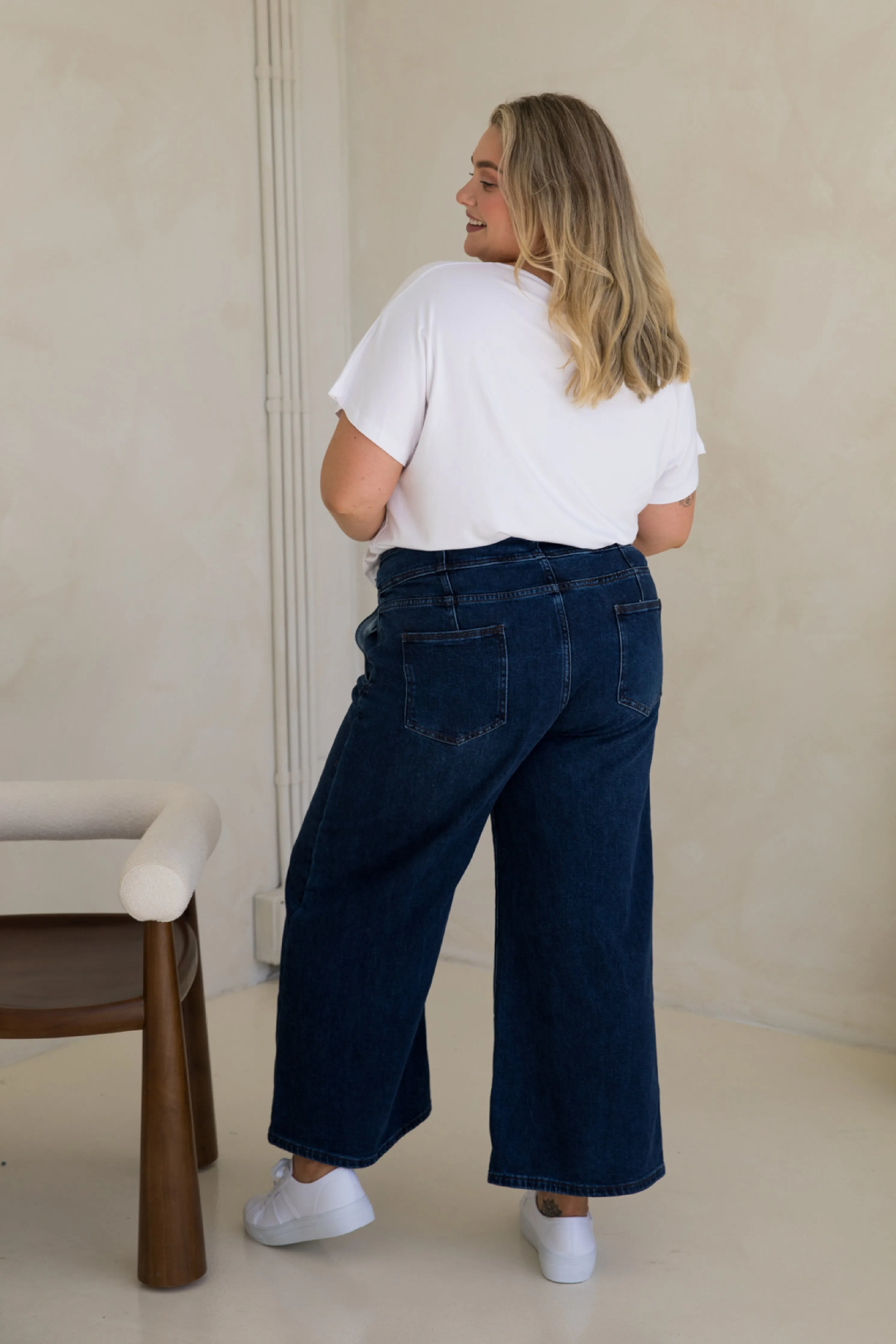 Wide Leg Jean in Dark Denim